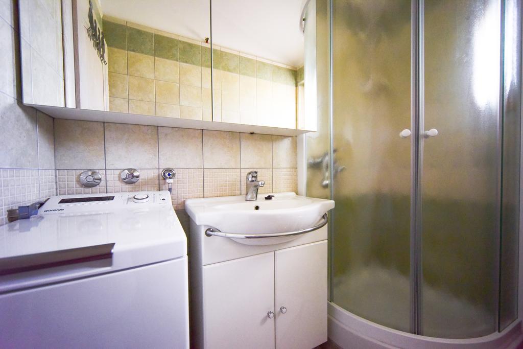 Apartments Villa Perla Rovanjska Cameră foto