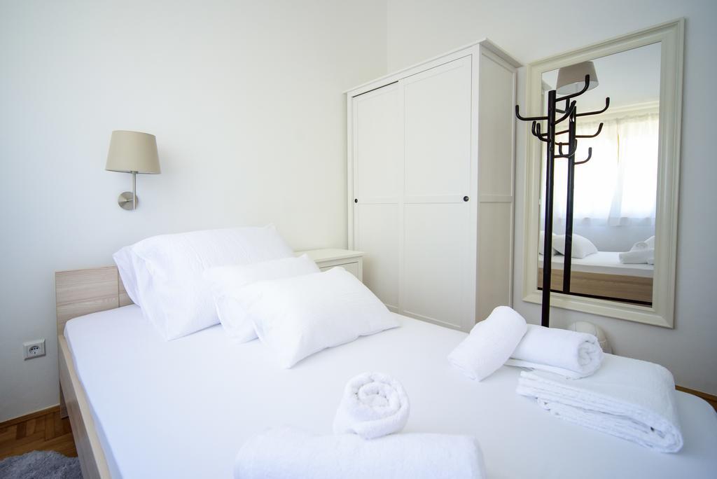 Apartments Villa Perla Rovanjska Cameră foto