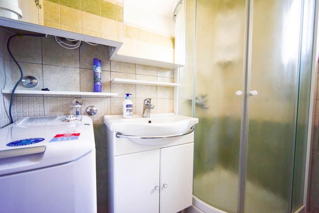 Apartments Villa Perla Rovanjska Cameră foto